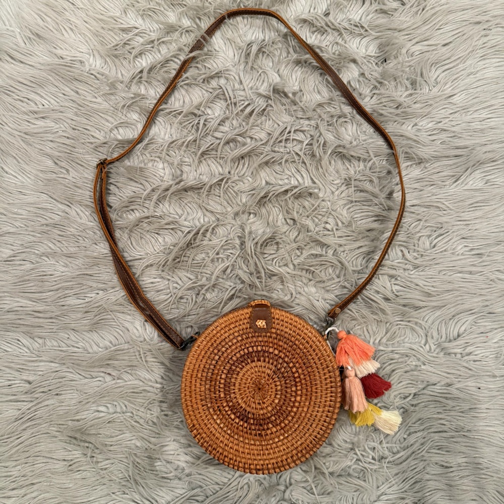 Round Woven Bag with Tassels